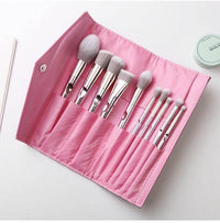 Makeup brush