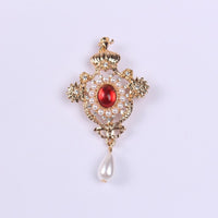 Design Court Retro Baroque Style Coat Brooch