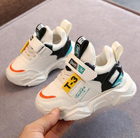 Children's running shoes