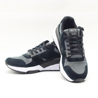 Retro sports shoes