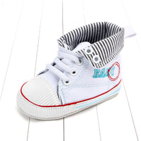 Cuffed striped baby shoes