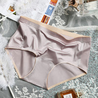 Antibacterial Modal Crotch Seamless Hip Lifting Breathable Briefs