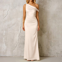 Slant-shoulder Figure-hugging Slimming Sexy And Elegant One-shoulder Dress
