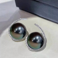 Elegant And Refined Earrings For Women