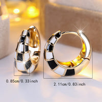 Fashionable And Classic French-style Round Checkerboard Ear Cuffs