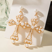 Fashionable Light-luxury Pearl-inlaid Stud Earrings