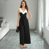 Simple Black-and-white Contrast Waist-cinching Sleeveless Jumpsuit