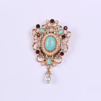 Design Court Retro Baroque Style Coat Brooch