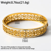 Hollowed-out Patterned Curved Bracelet With Diamonds