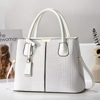 Fashionable And Textured Large-capacity Women's Handbag