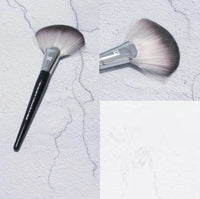 Single Multi-function Makeup Fan-shaped Brush