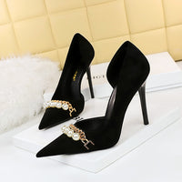 Shallow-toe Pointed-toe Pearl-embellished Metallic Chain Side-cutout Pumps