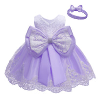 Bow hair with a fluffy skirt