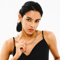 Cylindrical Spring-clasp Necklace Fully With Zirconias