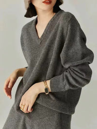 Women's V-neck Sweater Knitted Bottoming Shirt