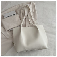 Fashionable All-match Portable Casual Messenger Bag