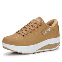 Thick bottom shake shoes women's leather casual shoes non-slip walking shoes travel shoes Korean version of the increase single shoes large size