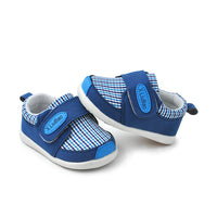 Rubber soled antiskid baby shoes