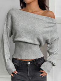 New Fallwinter Relaxed-fit Off-shoulder Style With A Laid-back Vibe