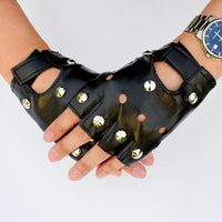 Fashion Personality Men's Gloves Rivets Are Not Mainstream