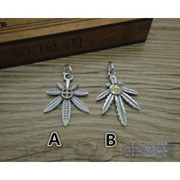 925 Sterling Silver Thai Silver Jewelry Gold-Dotted Feather Pendant