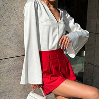 V-neck Shirt Elegant Versatile For Workwear And Perfect For Casual Looks