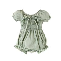 Sweet Puff Sleeve Smocking Lace Siamese Triangle Bottom-covering Rompers