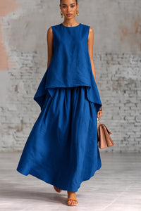 Elastic-waist Sleeveless Top With An Asymmetrical Hem And A Pleated Maxi Skirt