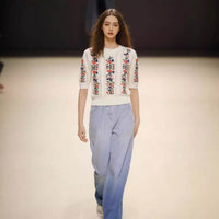 Exquisite Flowers Embroidered Knitted Top