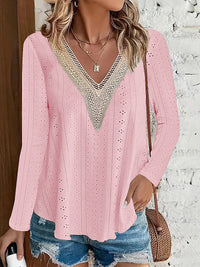 Lace-trimmed Patchwork V-Neck Plus-Size Long-Sleeve T-Shirt