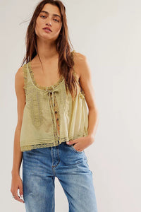 Solid-color Sweet Slim-fit Buttoned Lace-trimmed Patchwork Mini Vest Top