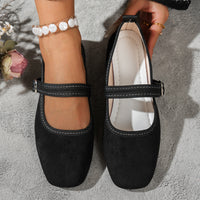 Womens Casual Low-cut Shoes With An Elegant Sophisticated Style