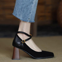 New Womens High Heels In A Retro Style Crafted From Matte Leather With Stylish Patchwork Details