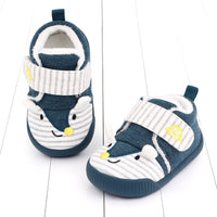 Warm toddler shoes