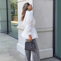 Cinched Slimming Shirt With A Turn-down Collar
