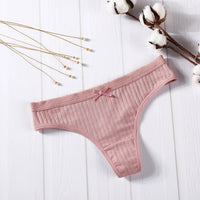 Breathable seamless low-waist briefs