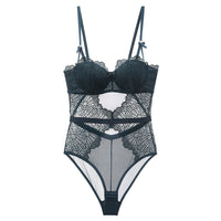 Women's underwear with small chest and ventilation