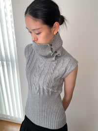 Turtleneck Sleeveless Knit Top With A Turn-down Collar Slim-fit Sweater