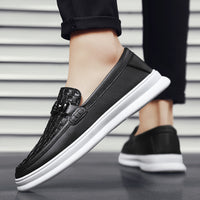 Fashion Retro Men's British Style Low-top Slip-on Small Leather Shoes