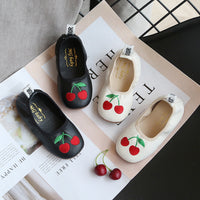 Cherry Set Foot Soft Sole Casual Leather Shoes