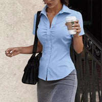 A Slim-fit Elegant White-collar Shirt