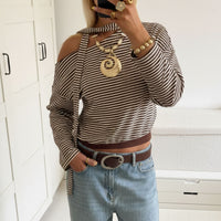 Small Elegant Graceful Diagonal Striped Scarf Long Sleeve T-shirt