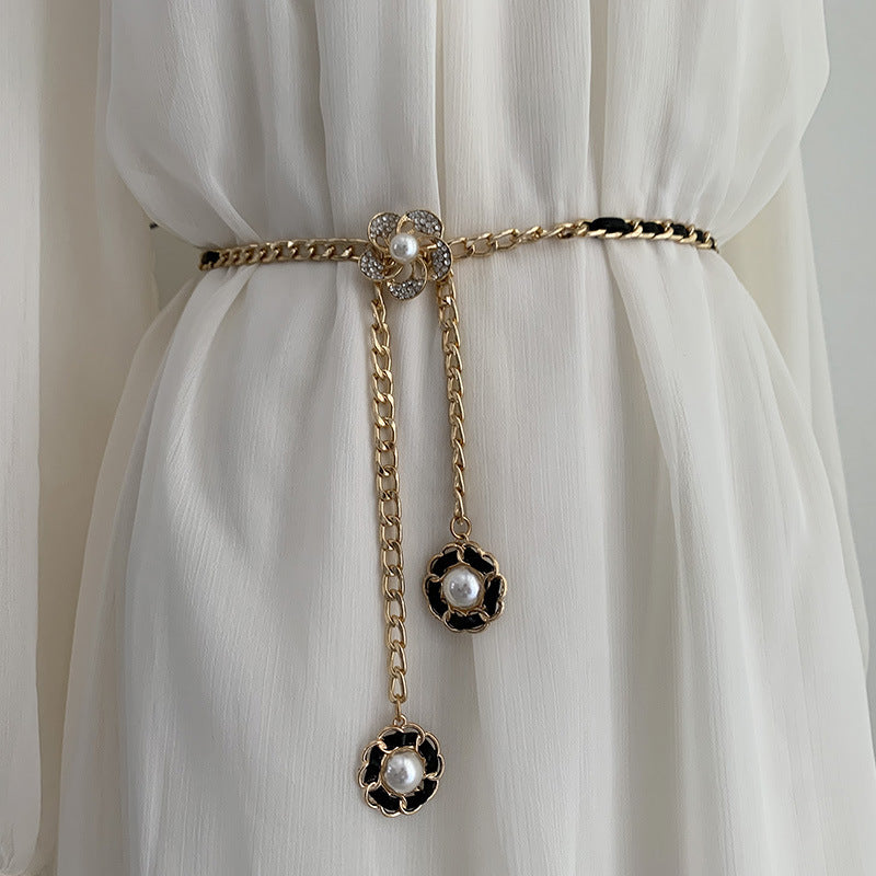 Xiaoxiangfeng Metal Thin Waist Chain Pearl Inlaid Decorated Sweater Dress