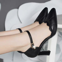 Real Soft Leather Hollowed Sandals Summer