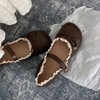 Round Toe Vintage Bow Leather Flat Shoes