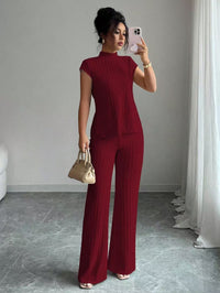 Solid-color Short-sleeve Top And Ribbed Casual Pants Set