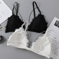 Triangle cup front buckle bra