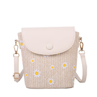 Womens Stylish Raffia Straw Shoulder Bag With Pleated Details