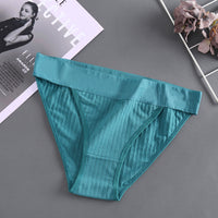 Solid color female briefs