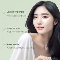 Creamy Eye Treatment With Avocado